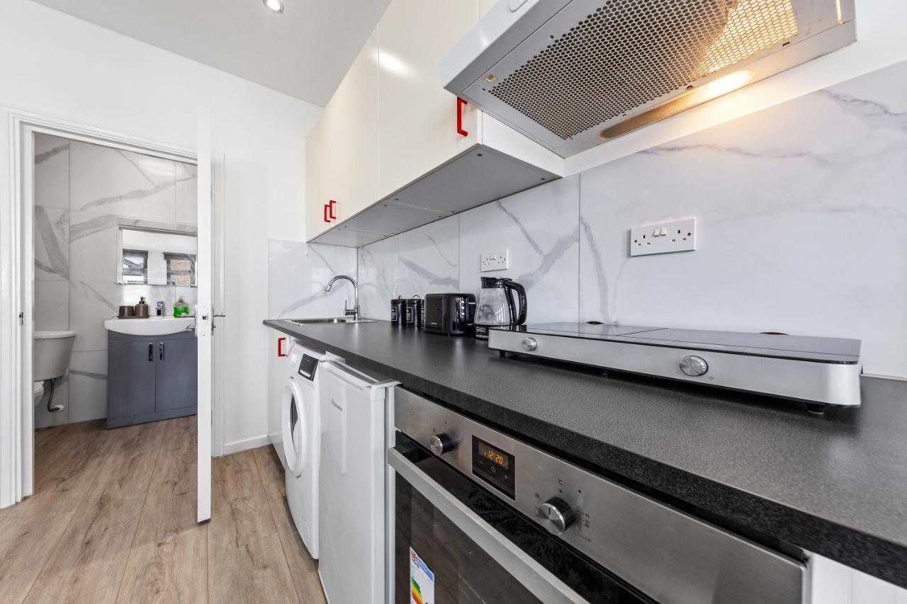 Comfy 1Bdr - 30Mins To Central Ldn - Parking The Hyde Kültér fotó